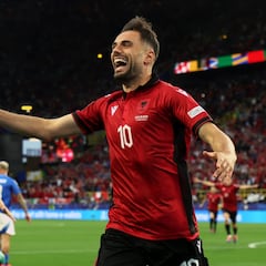 Bajrami anota ante Italia el gol más rápido de las Eurocopas