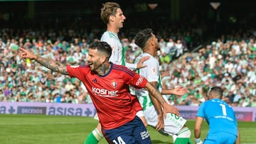 Rub¨¦n Garc¨ªa celebra su gol.