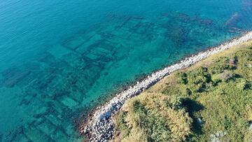 Hallan un templo bajo el mar en Italia