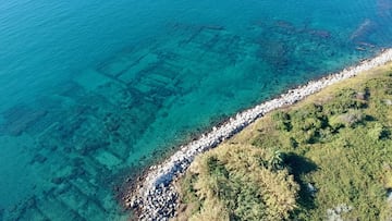 Hallan un templo bajo el mar en Italia