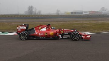 Antonio Giovinazzi, piloto reserva de Ferrari, rodando en el circuito de Fiorano.