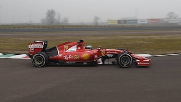 Antonio Giovinazzi, piloto reserva de Ferrari, rodando en el circuito de Fiorano.