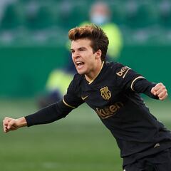 ¿Qué salario tenía Riqui Puig en Barcelona y cuál tendrá en LA Galaxy?