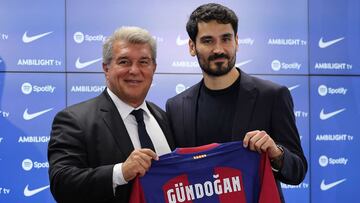 Laporta con Gündogan, en su presentación