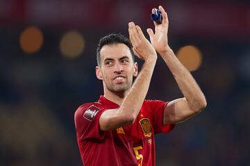 Con la selección española ha disputado un total de 114 partidos anotando dos goles y seis asistencias. El 'Pulpo' siempre será recordado como una de las piezas claves de la mejor España que se ha visto.