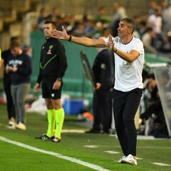 Gaizka Garitano: “Nos han desbordado en el primer tiempo”