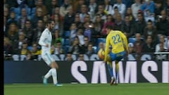 Real Madrid penalty shout against Ximo Navarro denied