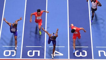 Christian Coleman venciendo en los Mundiales en pista cubierta de Birmingham. 