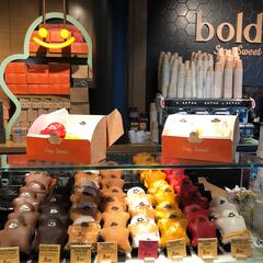 Una de las mejores pastelerías de Barcelona llega a Madrid con donuts desde 1,75 euros y diferentes sabores