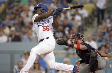 Raúl watches Madrid train with LA Dodgers star Yasiel Puig