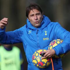 Cristiano Ronaldo yes, Solskjaer no. Usain Bolt on United error