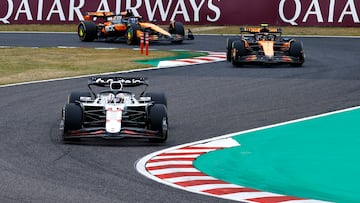Max Verstappen (Red Bull RB21), Lando Norris (McLaren MCL39) y Oscar Piastri (McLaren MCL39). Suzuka, Japón. F1 2025.