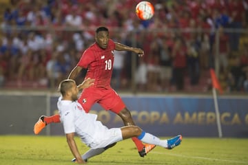 Luis confirmó que se retirará de la selección de Panamá tras la Copa del Mundo de Rusia 2018. Su legado con la selección es importante ya que en 97 encuentros ha convertido 37 tantos.