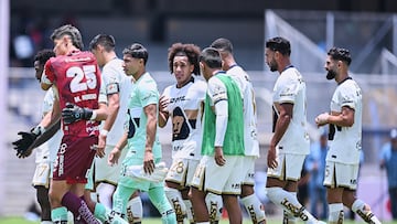Carlos Moreno of Pachuca, Miguel Paul, Adalberti Carrasquilla, Nathanael Ananias , Ruben Duarte of Pumas during the 2nd round match between Pumas UNAM and Pachuca as part of the Liga BBVA MX, Torneo Apertura 2025 at Olimpico Universitario Stadium, on July 20, 2025 in Mexico City, Mexico.