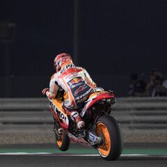 Márquez ya no pierde un abismo con Dovizioso en la recta