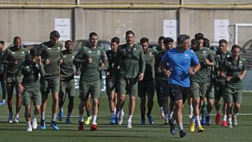 Tres positivos en el Betis por coronavirus, según El Larguero