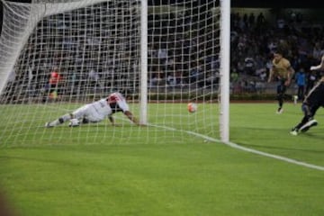 La crónica en imágenes de la goleada de Pumas a Olimpia