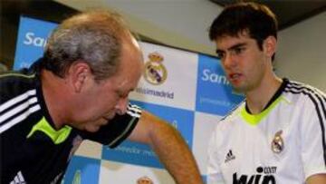 Kaká, con molestias en la rodilla, 15 días de baja