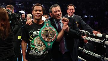 Devin Haney después de su triunfo ante Regis Prograis.