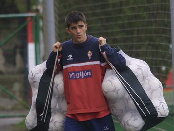 David Villa llegó al Sporting de Gijón en juveniles, procedente del Langreo.