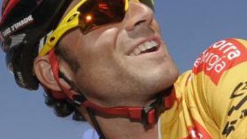 <b>CONFIADO. </b> Valverde se mostró contento tras la llegada a Velefique.