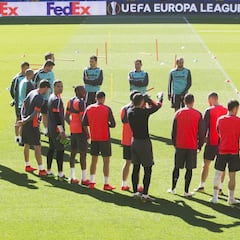 El derbi se aferra a Europa