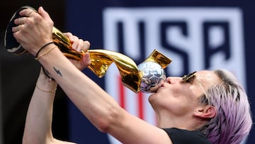 Conocida tanto por su activismo fuera de los terrenos de juego como por su talento y su contribuci¨®n al USWNT, Rapinoe ha puesto punto final a su carrera.