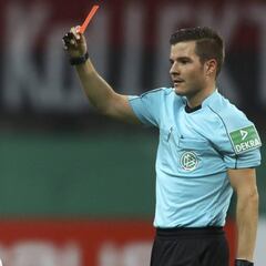 Marco Fabián sale expulsado en la Copa de Alemania