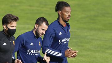 Jair Amador, junto a Guiti&aacute;n en el entrenamiento de esta ma&ntilde;ana.