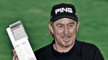 <b>SEGUNDO TÍTULO. </b>Miguel Ángel Jiménez muestra su trofeo de ayer.