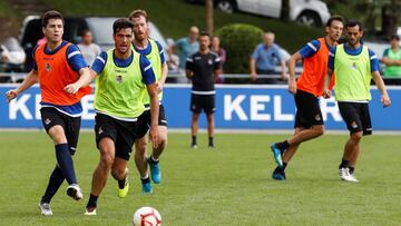 Mikel Merino, durante un entrenamiento con la Real Sociedad.