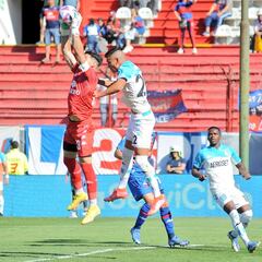 Carbonero asiste en victoria de Racing y clasifica a la final