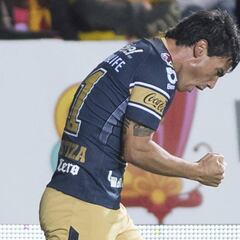 Pumas rugió en territorio 'Monarca' y tomó liderato de la Liga MX