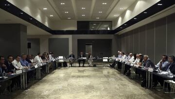 Vista de la Asamblea General de la ACB celebrada hoy en Madrid en la que se estudia la admisión del Betis en la Liga Endesa tras un auto judicial que así lo pide.