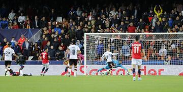 2-1. Adama Soumaoro marcó el segundo gol en propia puerta tras un centro de Gayá. 