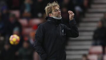 Klopp gestures during Liverpool's draw with Sunderland