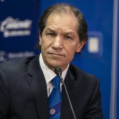 Ordiales acepta interés por dos delanteros para Cruz Azul