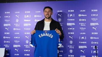 Facundo Garcés en su presentación.