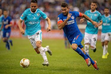 Es el goleador del equipo celeste con un total de cinco goles en 18 partidos. El actual certamen ha sido de reivindicación para el delantero uruguayo que había quedado a deber en oportunidades anteriores.