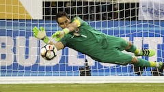 Bravo podría dejar el Barcelona y partir al City de Guardiola