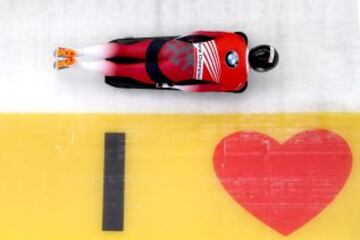 El letón Martins Dukurs durante la prueba de skeleton en los Mundiales celebrados en Alemania.