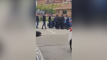 Mucha tensi¨®n en el parking del Numancia tras descencer