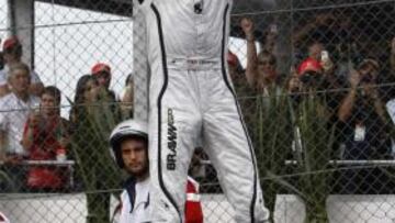 Button: "Soy el Campeón del Mundo y no voy a dejar de decirlo"