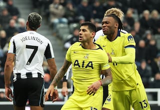 Locura de Romero en un partido demencial