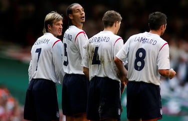 Gerrard, a Alexander Arnold: “No me hubiera ido como tú...”