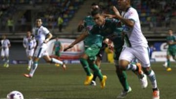 Jorge Luna sufrió una molestia ante Audax Italiano, la cual se agravó.