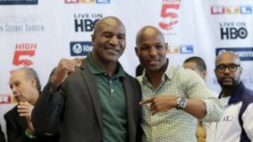 Holyfield y Foreman.