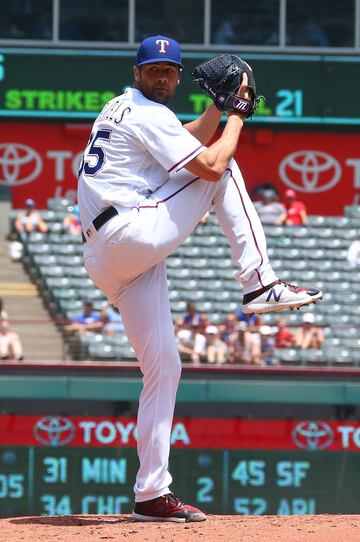 Esta temporada, en 17 encuentros presenciados, "Hollywood" Hamels ha podido sobrepasar la marca de los 100 ponches.