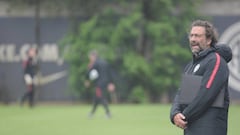 Pizzi volvió a meter mano en el equipo para visitar a Huracán