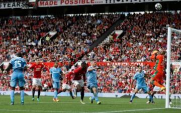 El volante francés llegó al Manchester United luego de que pagaran a la Juventus 105 millones de euros. La expectativa estaba muy alta en Old Trafford, donde no ha rendido lo suficiente. Ha jugado 17 partidos en la Premier League y ha anotado 3 goles.